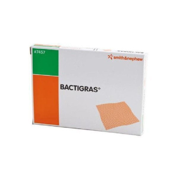 BACTIGRAS Opatrunek parafinowy z chlorhexydyną  5cm x 5cm, 1 sztuka